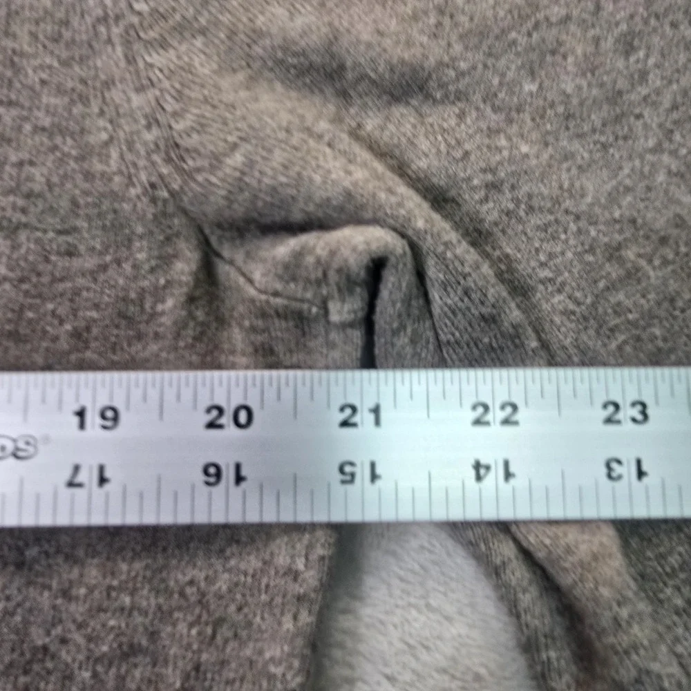 BANANA REPUBLIC Mens Medium Premium Luxe Yarn Crew Neck Gray Sweater
